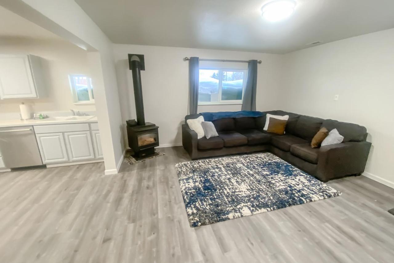 Manor Getaway Apartment *